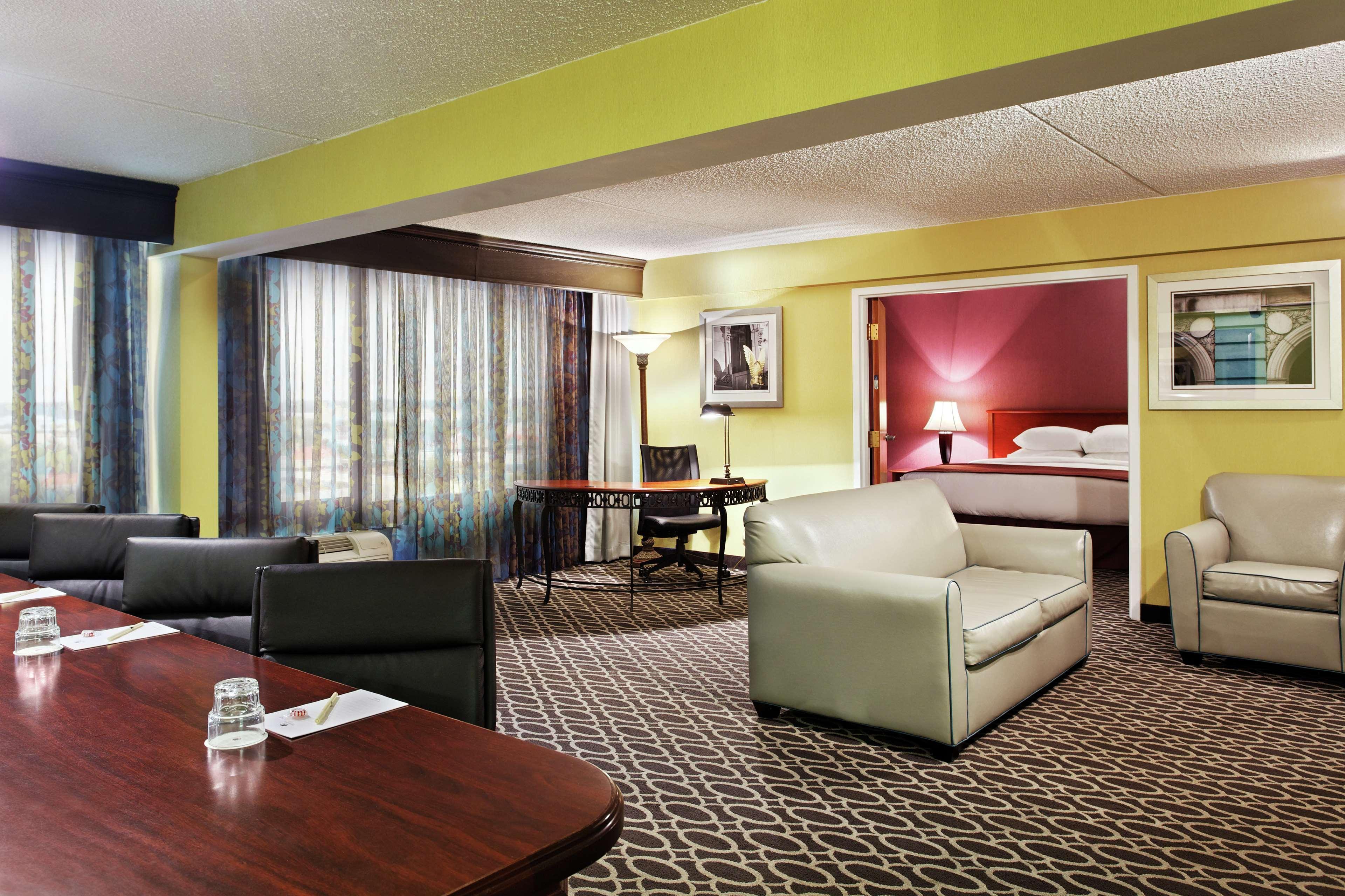 Doubletree By Hilton Richmond - 4* Midlothian