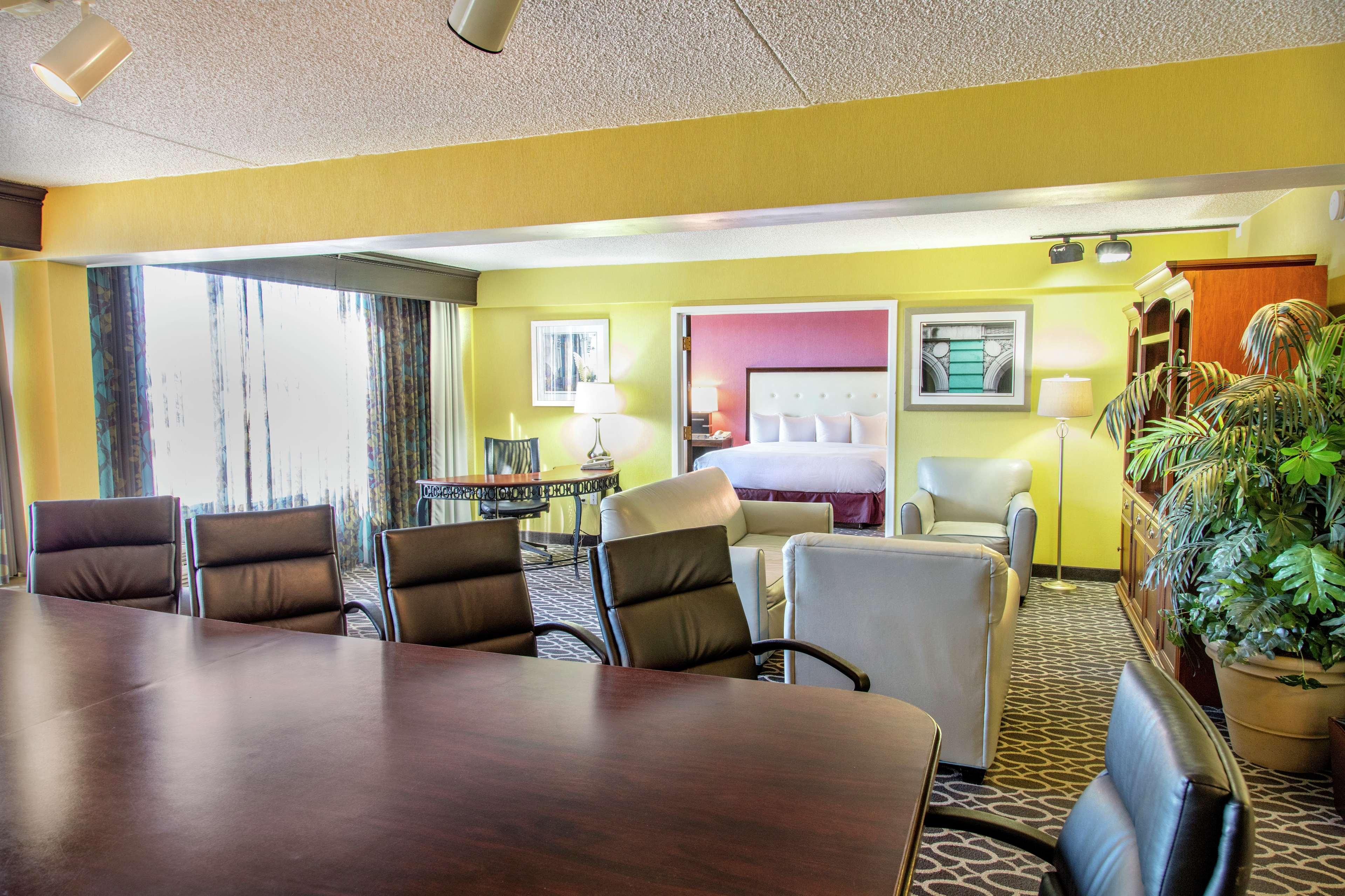 Hotel Doubletree By Hilton Richmond -